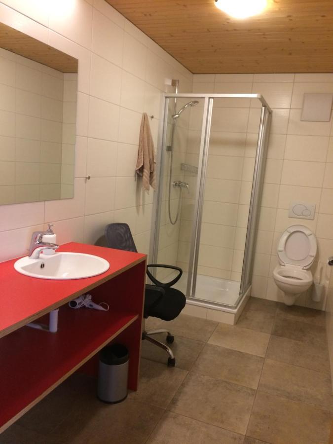 Waeldermetzge Huettenzimmer Und Wohnungen Warth  Exteriör bild